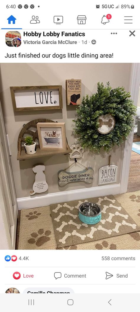 Puppy Area In Bedroom, Dog Food Decor Ideas, Pet Feeding Area Ideas, Dog Interior Ideas, Dog Dining Area, Dining Room Dog Area, Living Room With Dogs Decorating Ideas, Pet Eating Area, Doggy Corner In Living Room