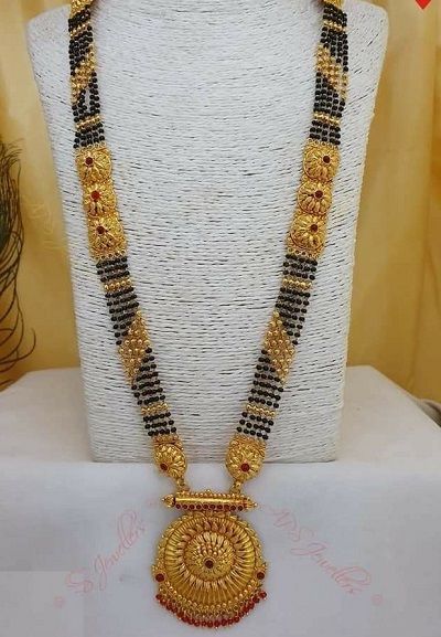 100 Latest Heavy Gold Mangalsutra Designs Gold Set Design, Diamond Mangalsutra Designs, Chand Bali, Mangalsutra Design, Black Beads Mangalsutra, Black Beads Mangalsutra Design, Diamond Mangalsutra, Gold Mangalsutra Designs, Gold Necklace Indian Bridal Jewelry