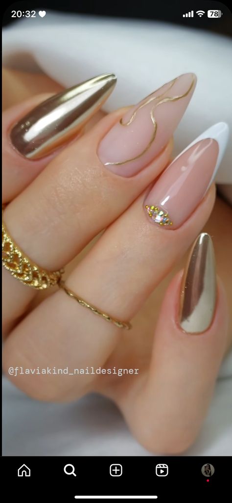 Rounded Almond Acrylic Nails, Nail White And Gold, White And Gold Nails Almond, New Years Eve Nails Ideas Classy Almond, White Nails With Gold Design, Nye Nails Almond Shape, Gold Nude Nails, Gold Ombre Nails, Golden Nails Designs