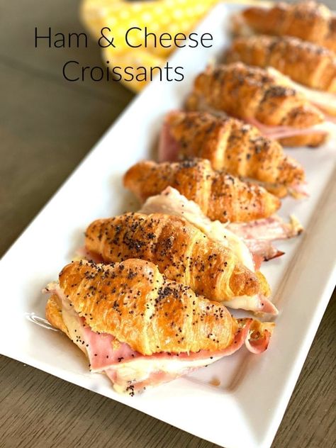 Croissant Recipe Stuffed, Croissant Appetizers, Croissant Pizza, Ham And Cheese Croissants, Breaky Ideas, Bday Brunch, Croissants Recipe, Ham And Cheese Croissant, Mini Croissant