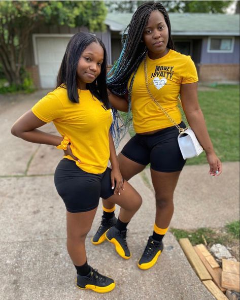 Yellow and black jordans Black And Yellow Jordan 1 Outfit Women, Black And Yellow Outfit Black Women, Jordan 12 Outfit Women, Yellow And Black Outfit, Female Basketball Players, Outfit Ideas With Jordans, Orange Jordan, Female Basketball, Jordan 1 Outfit Women