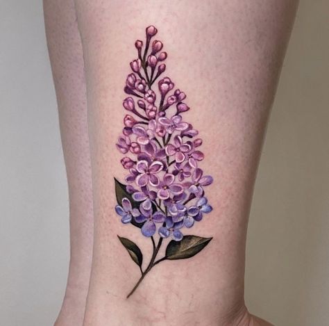 Lilac Stem Tattoo, Tattoo Lilac Flower, Lilac Tattoo Color, Lilac And Hummingbird Tattoo, Lilocks Flower Tattoo, Lilac Bush Tattoo, Small Lilac Tattoo Black And White, Purple Lilac Tattoo, Foraging Illustration