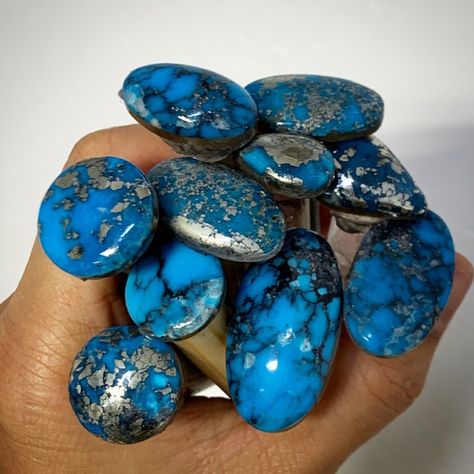 Kingman Arizona, Arizona Usa, Gemstone Cabochons, Mother Nature, Nature Art, High Grade, Instagram A, Turquoise Bracelet, Turquoise Necklace