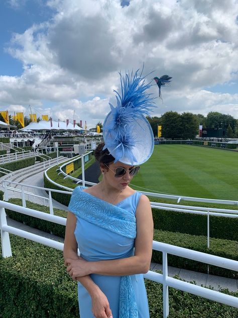 Ascot Dress, Saucer Hat, Wedding Hats For Guests, Feather Flowers, Green Fascinator, Navy Embroidery, Cheltenham Festival, Kentucky Derby Fascinator, Blue Fascinator