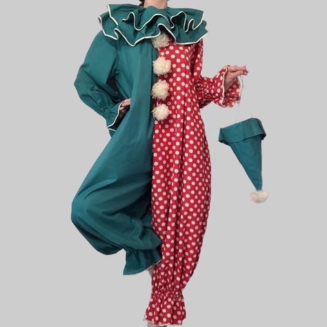 Clown Outfit Reference, Antique Clown Costume, Classic Clown Costume, Vintage Jester Costume, Clown Themed Outfit, Clown Pajamas, Clown Hat Diy, Clown Onesie, Clown Outfit Diy