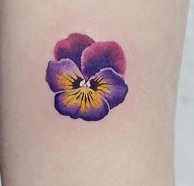 Purple Pansies Tattoo, Blue Pansy Tattoo, Realistic Violet Flower Tattoo, Small Pansy Tattoo, Viola Tattoo Flower, Purple Pansy Tattoo, Pansy Tattoo Black And White, Viola Flower Tattoo, Viola Tattoo