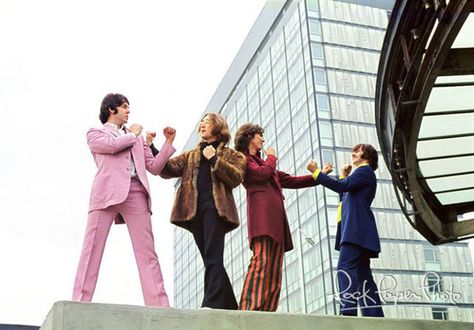 Beatles Funny, Beatles Love, Julian Lennon, The White Album, Beatles Photos, Beatles Pictures, Four People, Beatles John, The Fab Four