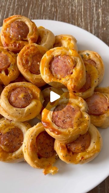 Savory Apps, Finger Foods For Kids, Party Snacks Easy, Superbowl Appetizers, Thanksgiving 2024, Catering Ideas Food, Appetizers Easy Finger Food, Finger Foods Easy, Christmas Recipe