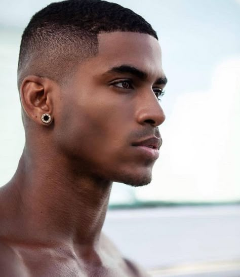 Black men hair cut Fade Haircut Black Men, Braided Hairstyles Quick, Hairstyles Quick Weave, Black Hair Fade, Men Hair Cut, Black Men Hair, Black Man Haircut Fade, Short Fade Haircut, Black Men Haircut