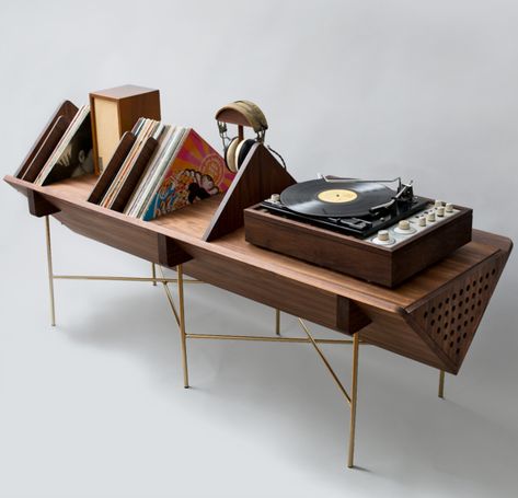 With vinyl sales still going strong and showing no signs of slowing down, turntables especially are becoming ever more exotic. But while your LP player options are more diverse than ever, it’s taken some time for turntable stands to catch up. Which is why we’re so in love with the Open 45 Credenza by Sitskie. Lp Regal, Vinyl Record Furniture, Turntable Furniture, Hifi Furniture, Record Room, Turntable Stand, Diy Furniture Cheap, 70s Interior, Lovers Design