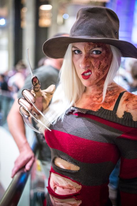 Dragon*Con 2015 Favorite Cosplay - Album on Imgur Fred Kruger, Freddy Krueger Makeup, Freddy Krueger Costume, Horror Halloween Costumes, Rule 63, No Sleep, Halloween Makeup Scary, Costumes For Teens, The Flood