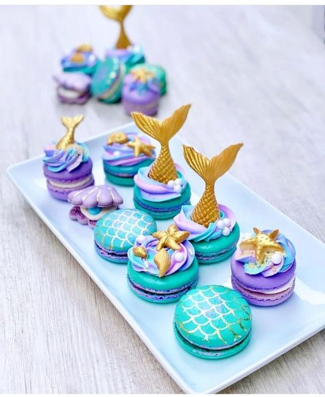 Macaroon Cake, Mermaid Theme Birthday Party, Ocean Theme Party, Bubble Guppies Birthday, Macaron Cookies, Mermaid Theme Birthday, Mermaid Cakes, Food Candles, Cookies For Kids