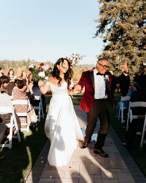 All the best moments from Ms. Chung & Mr. Alan’s day! PLANNER : Day-of Coordinator Laura Butterfield, @jackandloevents FLORIST : Grace Sheufelt @blooms_of_grace Grace CAKE : @nothingbundtcakes GLAM : Makeup Chloe Duthaler @glow_by_clo / Hair Mary Nguyen BRIDE’S GOWN : @aniabridal GROOM’s ATTIRE : Men’s Warehouse / Macy’s BRIDESMAID’S DRESSES : Azazie GROOMSMEN ATTIRE : Men’s Warehouse VENUE & RECEPTION : Kelsey Belden @oakandhoodvenue CATERER : As Good As It Gets Cheryls on 12th OFFIC... Marty Leonard Chapel Wedding, Chelsea Old Town Hall Wedding, Browsholme Hall Weddings, Oxon Hill Manor Wedding, Tommy Lee Wedding Heather Locklear, Day Planner, Best Moments, Groomsmen Attire, Glam Makeup