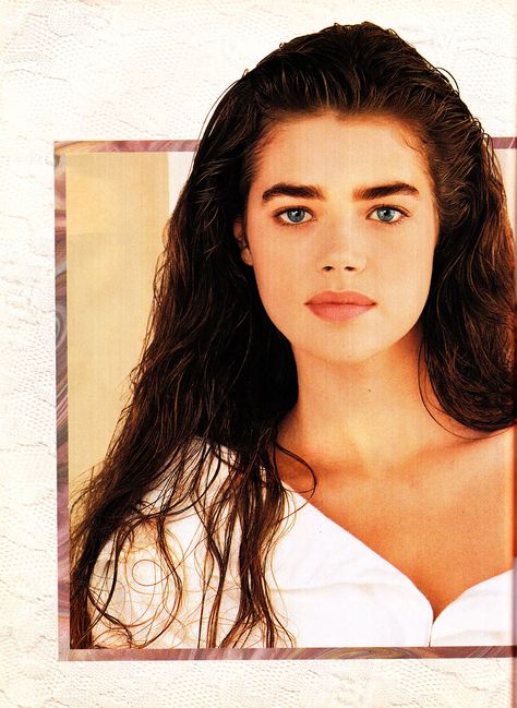 https://flic.kr/p/vYrRmZ | Bonne Bell 1991 | Denise Richards Average Looking People, Denis Richards, South Yemen, 90s Makeup Look, Bonne Bell, 90s Makeup, Denise Richards, Long Dark Hair, Close Proximity