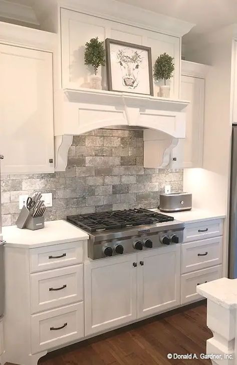 Kitchen Hood Design, Remodel House, Kitchen Vent, Diy Kitchen Renovation, Diy Kitchen Remodel, Kitchen Hoods, Classic Kitchen, Kitchen Farmhouse, Kitchen Redo