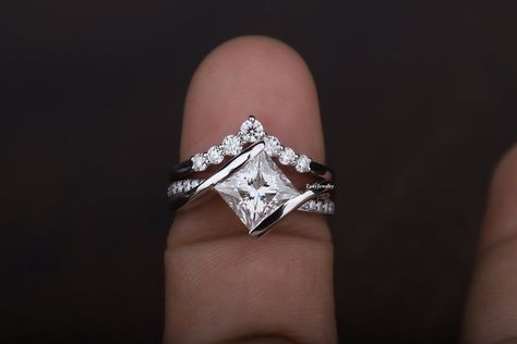 Moissanite Band,
Engagement Ring,
Rings,
Jewelry,
Art Deco Ring,
Bypass Shank Ring,
Bypass Moissanite Ring,
Bypass Wedding Ring,
Wedding band,
Anniversary Gift Ring,
Women's Jewelry,
Unique Moissanite Rings,
Princess Cut Engagement Ring,
Princess Cut Wedding Band,
Promise band,
Valentine Gift For Girls,
Princess Wedding Ring Set,
Delicate Ring,
Dainty Ring,
Moissanite Ring Set,
Moissanite Rings,
White Gold Wedding Band,
Bridal Ring Set,
Colorless Moissanite Ring Set,
Princess Cut Bridal Ring Set White Gold Wedding Ring Set, Gold Wedding Ring Set, Rings Promise, White Gold Wedding Ring, Wedding Rings Princess Cut, Princess Bridal, Princess Cut Moissanite, Engagement Rings Princess, Diamond Ring Princess Cut