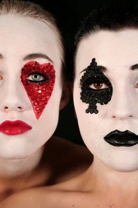 Red Queen Makeup, Hearts Makeup, Alice In Wonderland Makeup, Queen Of Hearts Makeup, Wonderland Makeup, Card Costume, Alice Costume, Heart Costume, Queen Of Hearts Costume