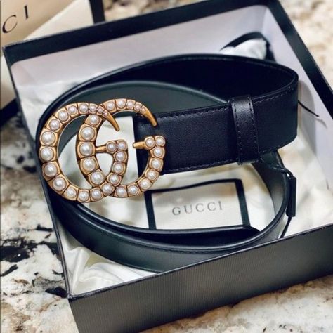 Beautiful Brand New Gucci black pearl belt Gucci Pearl Belt Outfit, Belt Outfit, Pearl Belt, Beyonce Outfits, Rhinestone Belt, Belt Shop, Gucci Accessories, Gucci Black, Gucci Belt