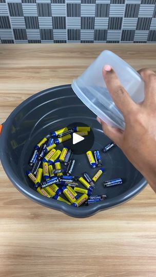 661K views · 12K reactions | The battery manufacturers don’t want you to know this, it's incredible. | The battery manufacturers don’t want you to know this, it's incredible. | By Learn To Do | The battery factories don't
want you to know this. Repeat this process and you'll never
need to buy batteries again in your life. That's right and you
have all the ingredients at your home. To begin, let's pour
some water into this container. Add enough water to cover all
the batteries. With this tip, you'll recharge all your old
batteries. Now, take some ice and place it on the batteries.
Stir well to cool the batteries thoroughly. Ice is crucial in
this process to energize the discharged batteries. Next,
transfer everything to another container. Now let's remove the batteries
from the ice and tran Cleaning Electronics, Emergency Prepardness, Backyard Seating Area, Household Help, Battery Repair, Backyard Seating, What To Use, Everyday Hacks, Clever Hacks