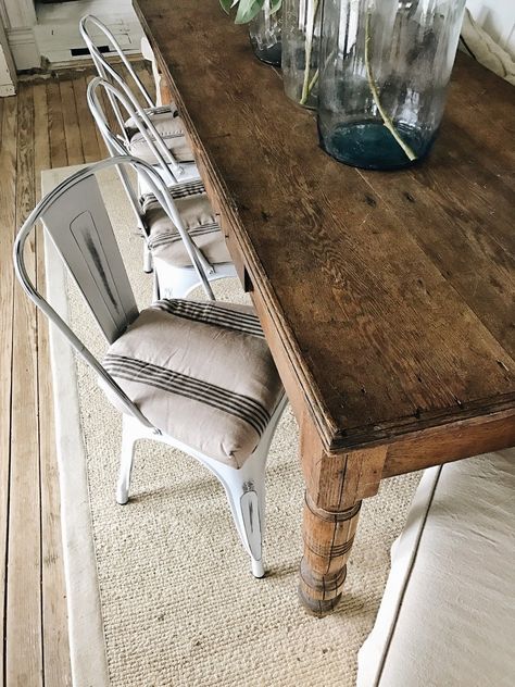 White And Brown Farmhouse Table, Townhouse Inspiration, My 29th Birthday, Ikea Farmhouse, Liz Marie, Farmhouse Chairs, Ikea Decor, Casa Country, 29th Birthday