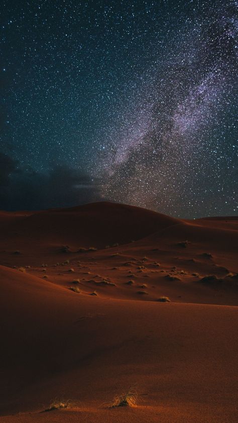 Desert Aesthetic, Iphone Wallpaper Sky, Night Pictures, Nature Posters, Mountain Photography, Sky Photos, Locked Wallpaper, Photography Wallpaper, Desert Landscaping