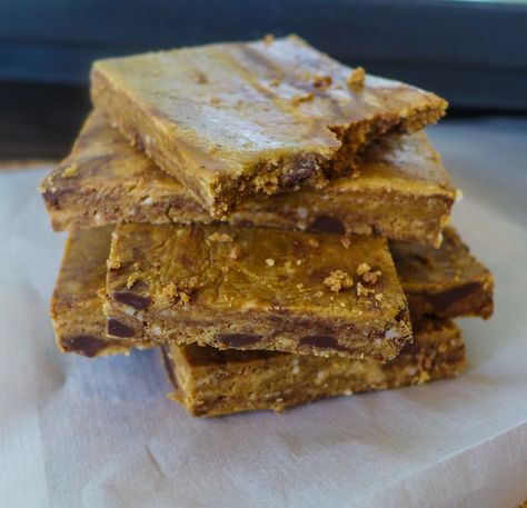 Diy Go Macro Bars, Homemade Go Macro Bars, Homemade Gomacro Bars, Go Macro Bars Recipe, Gomacro Bars Recipe, Go Macro Bars, Gomacro Bars, Perfect Bar Recipe, Vegan Bakes