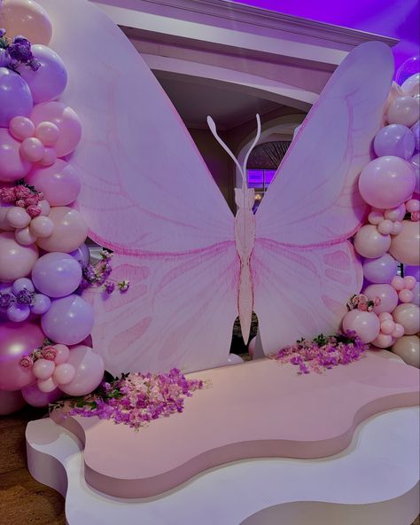 Valentina’s 🧚‍♀️ 1st Birthday 💫 Butterfly backdrop, milestone board, & props: @jcsartdesigns Rentals & Softplay: @onestophop_partyrentals Cake: @alicakedecorations Balloons: @a_dainty_event Creative Director: @bloomsocialclubnj @bylaurengarcia Photobooth: @truevibesphotobooths Venue: @fiesta_banquets DJ: @dantesaverio • • • #fairyfirstbirthday #jcsartdesigns #butterflythemedparty #enchantedbirthday #enchantedtheme #fairytheme #fairythemeparty #foamboard #custombackdrop Butterfly Theme Backdrop, Enchanted Forest Sweet 16, Forest Sweet 16, 1st Birthday Butterfly, Butterfly Backdrop, Fairy Theme Party, Birthday Butterfly, Milestone Board, Easter Event