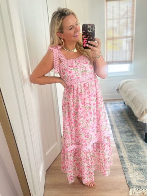 Spring dress for Easter Easter Dress Outfit Women, Pink Easter Dress Women, Easter Dress Teen, Easter Outfit Dress, 2024 Easter Outfit, Easter Mass Outfit, Long Easter Dress, Modest Easter Outfits, Easter Outfit Women 2024