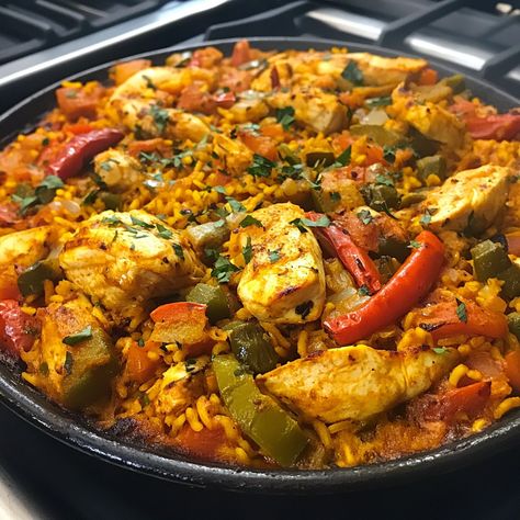 🌟 Disfruta de una auténtica Paella Valenciana: ¡deliciosa, sabrosa y perfecta para cualquier ocasión! 🍚🍤 #PaellaValenciana #ComidaEspañola Paella Valenciana Ingredientes: Pollo (500 g) Conejo (500 g) Judías verdes (200 g) Garrofón (100 g) Tomate (2, picados) Pimiento rojo (1, en tiras) Caldo de pollo (1 litro) Aceite de oliva (4 cucharadas) Pimentón (1 cucharadita) Hebras de azafrán (al gusto) Sal (al gusto) Pimienta (al gusto) Arroz (300 g) Limón (para servir) Instrucciones: Calienta el ... Paella Valenciana