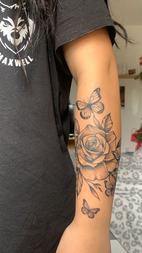 Arm Tattoo For Black Woman, Tattoo Ideas Black Women Arm, Forearm Tattoos For Women Unique, Black Women Arm Tattoos, Rose Tattoos Arm, Rose Forearm Tattoos For Women, Arm Tattoos For Women Black, Rose Tattoos For Women Forearm, Girl Forearm Tattoos