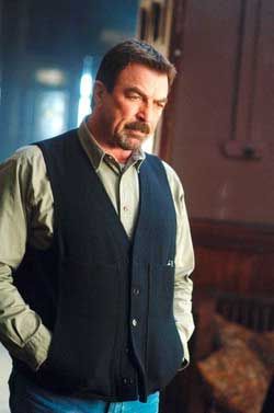 Tom Selleck...in his 70s and still looks good. Jesse Stone, Sam Elliott, Tom Selleck, Blue Bloods, Fav Celebs, Good Looking Men, Tv Stars, His Hands, Movie Stars