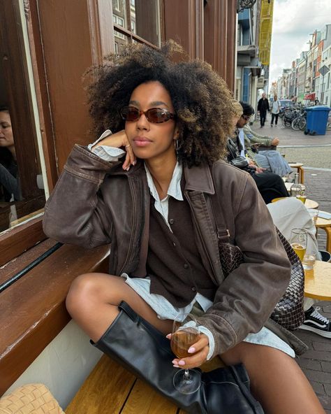 AMAKA (@amaka.hamelijnck) • Instagram photos and videos Amaka Hamelijnck, Nordstrom Outfit, Model Streetwear, Winter Coat Outfits, Madewell Shirts, Suede Ballet Flats, Fall Fits, Coat Outfits, Outfit Goals