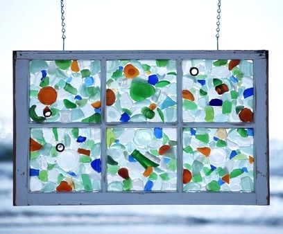 Sea Glass Window. How awesome is this? I have plenty of sea glass. Just need an old window to work with and a new window to hang it in. Glass Mosaic Diy, Sea Glass Window, Old Window Frames, Sea Glass Mosaic, Beach Glass Crafts, Glass Window Art, Painted Glass Art, Beach Glass Art, Coastal Wall Decor