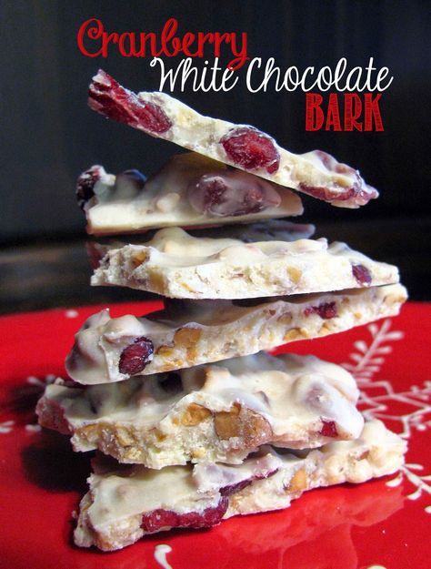 White Christmas Desserts, White Chocolate Bark Recipes, Bark Recipes Easy, Candy Bark Recipes, Almond Bark Recipes, Christmas Bark Recipes, Cranberry White Chocolate, White Chocolate Bark, Chocolate Bark Recipe