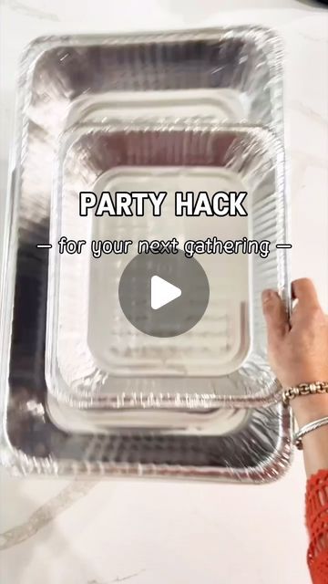 Entertaining Hacks, Aluminum Serving Trays, Organizing Home, Hosting Parties, Home Entertaining, Party Trays, Party Hacks, Home Tips, Party Entertainment