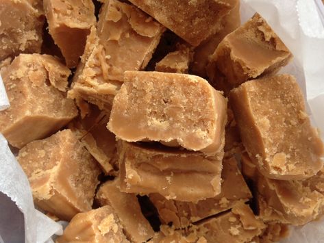 Russian Fudge – The Restless Baker Russian Fudge, Maple Fudge Recipes, Walnut Fudge Recipe, Scottish Tablet, Vanilla Fudge, Butter Fudge, Peanut Butter Fudge, Breakfast Recipes Casserole, Garbage Truck