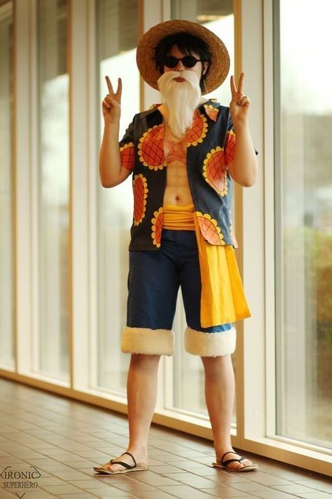 Luffy Cosplay, One Piece Series, One Piece Cosplay, Epic Cosplay, Shared Folder, Cosplay Diy, In Disguise, Anime Costumes, Manga Anime One Piece