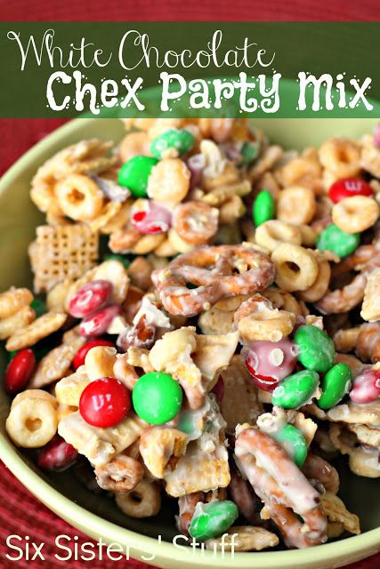 White Chocolate Chex Party Mix on MyRecipeMagic.com #chexmix #white #chocolate White Chocolate Chex Mix, Chocolate Chex Mix, Chex Party Mix, Chocolate Chex, Puppy Chow Recipes, Chex Mix Recipes, Six Sisters, Holiday Snacks, Party Mix