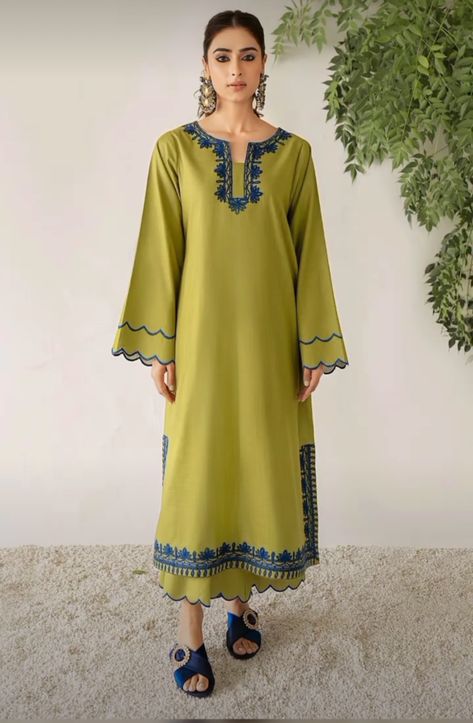 Two Piece Shirt, Dress Book, Trouser Suit, Cakes Recipes, Latest Mehndi, Suits Design, Embroidered Border, Pakistani Dress, Embroidery Suits Design