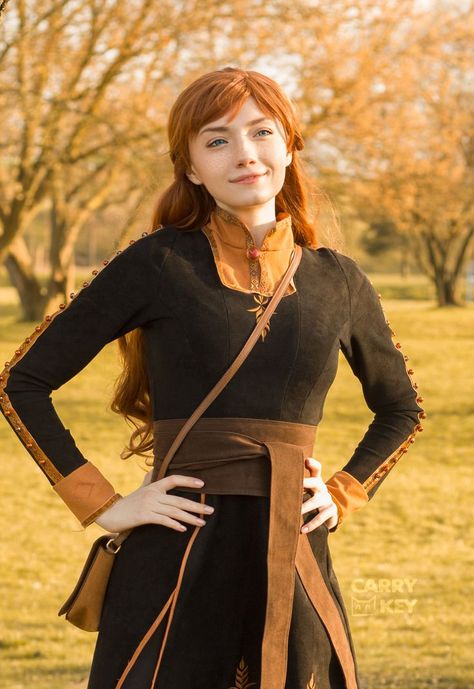 Anna Frozen Cosplay, Anna Cosplay, Frozen Cosplay, Disney Animated Movies, Princess Anna, Disney Cosplay, Animation Movie, Anna Frozen, Disney Dresses