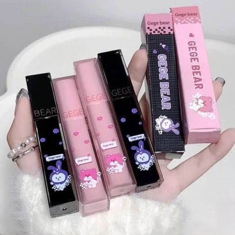 Lipgloss Korean, Bear Lipstick, Gege Bear, Kawaii Makeup, Black And Pink, Korean Makeup, Lip Gloss, Trendy Outfits, Lips