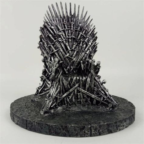 Game Of Thrones Iron Throne, Game Of Thrones Collection, Game Of Thrones Necklace, Necklace Game, Game Of Thrones Merchandise, Game Of Thrones Figures, Game Of Thrones Cosplay, Christmas Table Ideas, Action Figures Anime