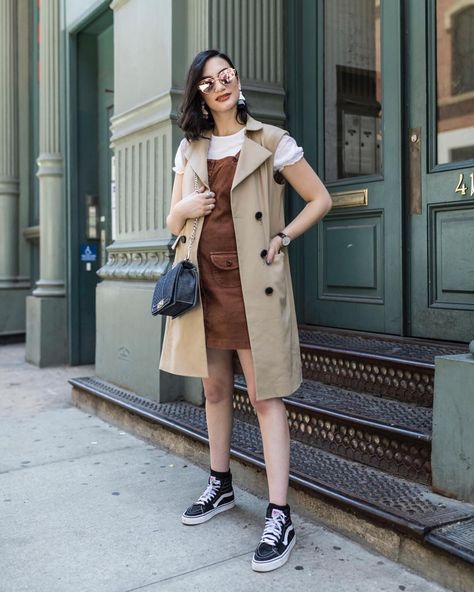 70 Degrees, Wearing Clothes, Trench Coat, I Can, Blogger, Ootd, I Love, How To Wear, On Instagram