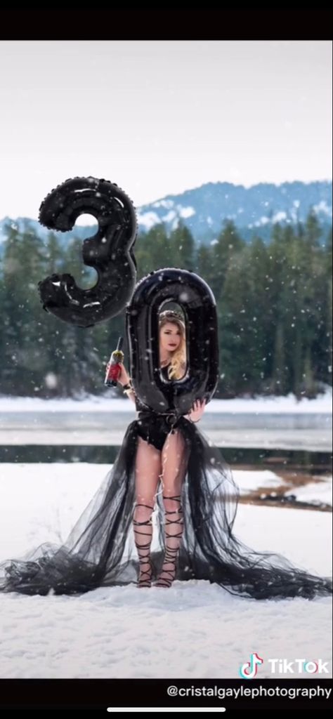 40s Birthday Party Ideas For Women, 30 Birthday Pictures, 30th Birthday Photoshoot Winter, Rip To My 30s Photoshoot, Dirty 30 Photoshoot Ideas, 40th Birthday Pictures For Women, Turning 30 Photoshoot, 40th Birthday Photoshoot Ideas For Women, 30 Birthday Photo Shoot