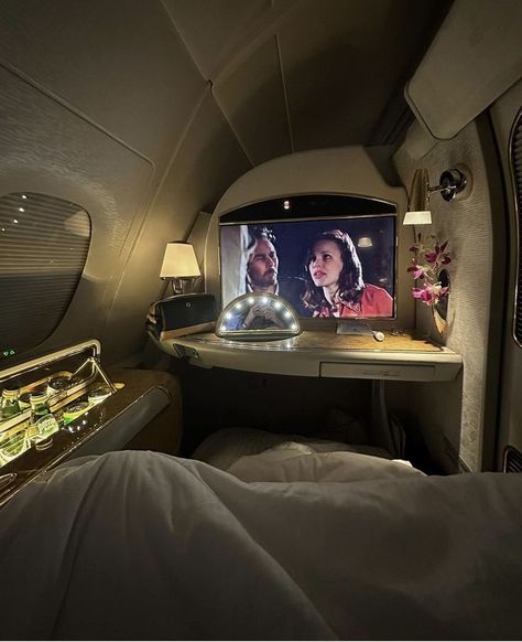 Business Class Flight Aesthetic Couple, First Class Plane, First Class Flight, Business Class Travel, Flying First Class, Billionaire Lifestyle Luxury Living, Business Class Flight, First Class Flights, Dubai Aesthetic