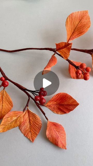 Autumn Berries, Wreath Inspiration, Making Flowers, Instagram Autumn, Crepe Paper Flowers, Giant Flowers, Magical World, 2023 Autumn, Crepe Paper