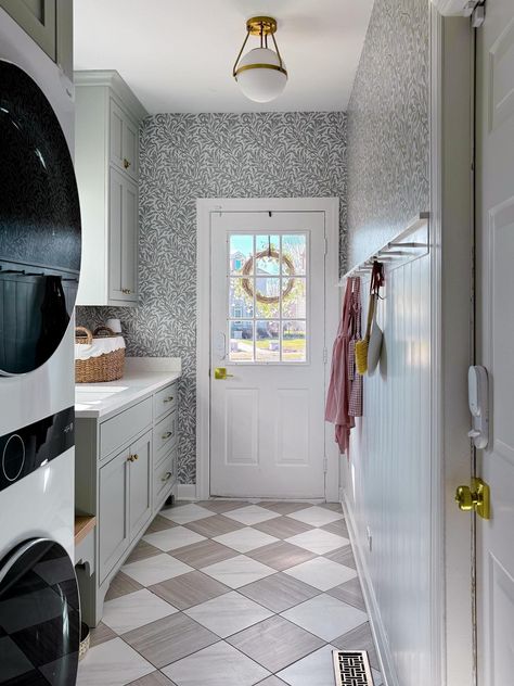 Serene and Green | Laundry/Mudroom - Tami OMalley Green Laundry Room, Transitional Laundry Room, Laundry Mudroom, Stacked Laundry Room, Mudroom Makeover, Green Laundry, Mudroom Laundry Room, Laundry Room Renovation, Comfort Gray