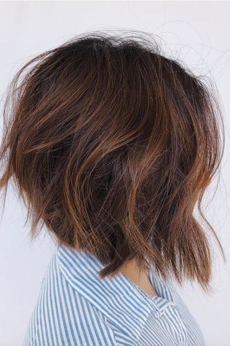 Angled Lob Haircuts That Prove Blunt Isn't Always Better: Soft Angles Long Angled Bob Hairstyles, Graduated Haircut, Angled Lob, Long Angled Bob, Angled Bobs, Lob Haircuts, Angled Bob Haircuts, Angled Bob Hairstyles, Wavy Bob Haircuts