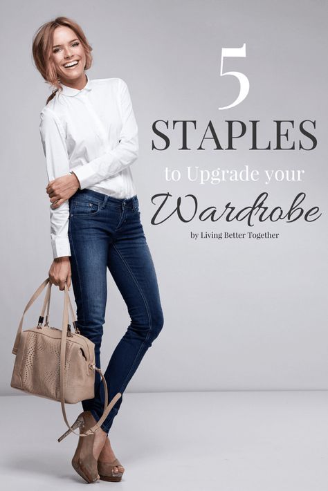 These 5 Staples will Upgrade your Wardrobe and make it looks more expensive than it really is! How To Have Style, Looks Jeans, Upgrade Your Wardrobe, Fall Clothes, Wardrobe Basics, Looks Chic, Looks Style, Dress Code, Look Fashion