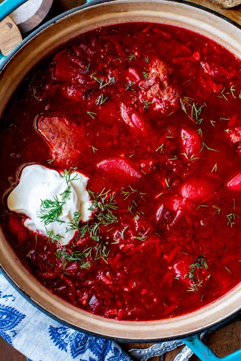 Traditional Borscht Recipe, Beet Soup Recipes, Borscht Recipe, Borscht Soup, Creamy Soup Recipes, Beet Soup, Vegetarian Soup Recipes, Pickled Beets, Ukrainian Recipes